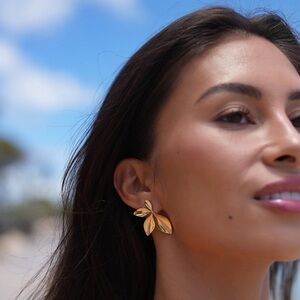 18K Gold Plated Leaves Flower Stud Earrings